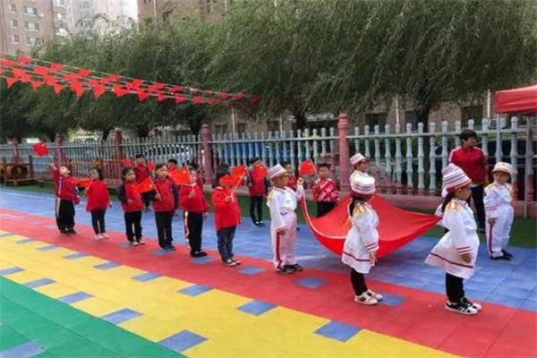 小哈京幼兒園加盟費多少？