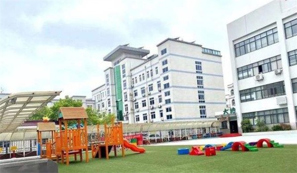 大地幼兒園加盟費(fèi)多少錢?