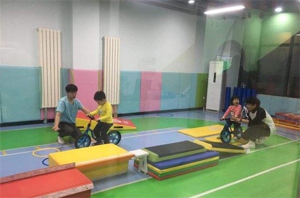 曦和國際少兒體適能的加盟費用是多少？