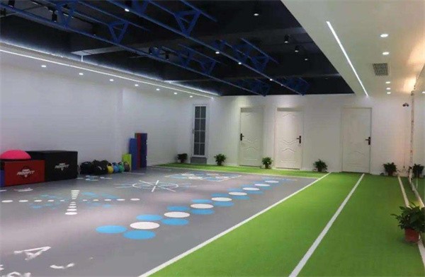 星星的山坡體適能運動館加盟費用多少？