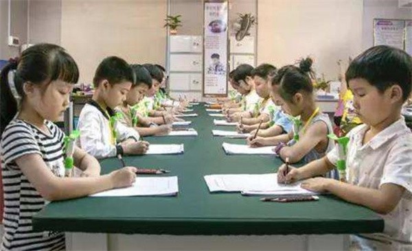 加盟硬筆書(shū)法培訓(xùn)費(fèi)用多少？
