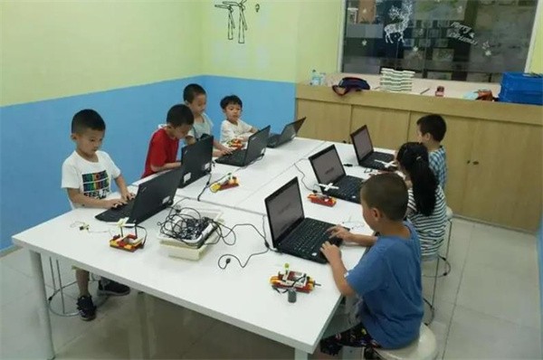 能力橙少兒編程培訓加盟費是多少?