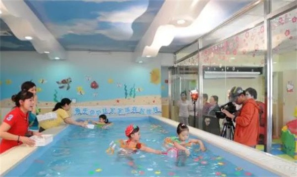 加盟嬰兒游泳館要多少錢？