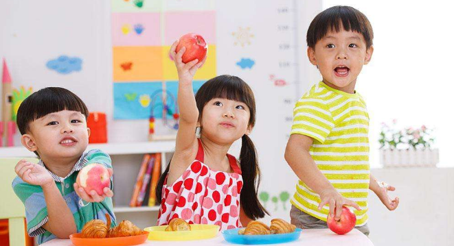 小巨人幼兒園加盟