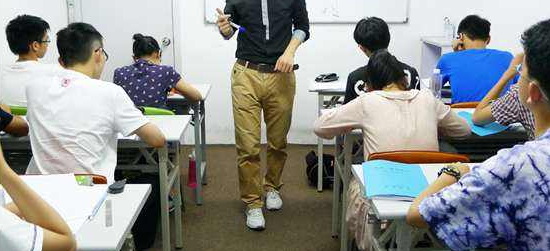 環(huán)球新生代教育加盟