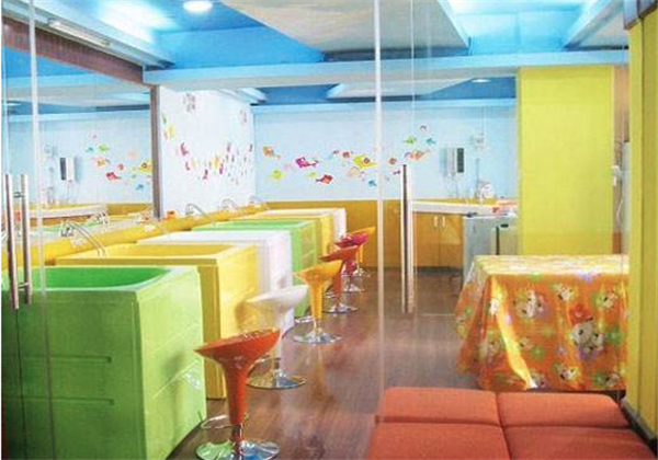 貝貝康嬰兒游泳館