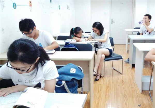 課后輔導(dǎo)班