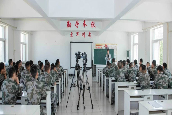 德方軍考加盟