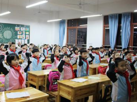 北大公學蟲洞英語加盟