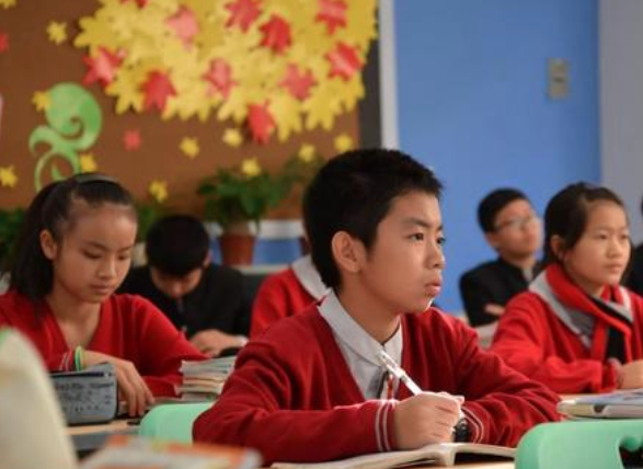 北大公學蟲洞英語加盟