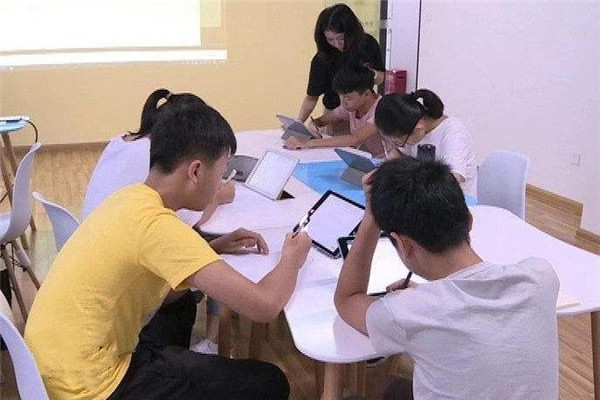 統(tǒng)一教育智能學(xué)習(xí)中心加盟
